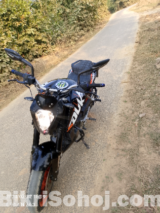 KTM duke 125 cc 2019